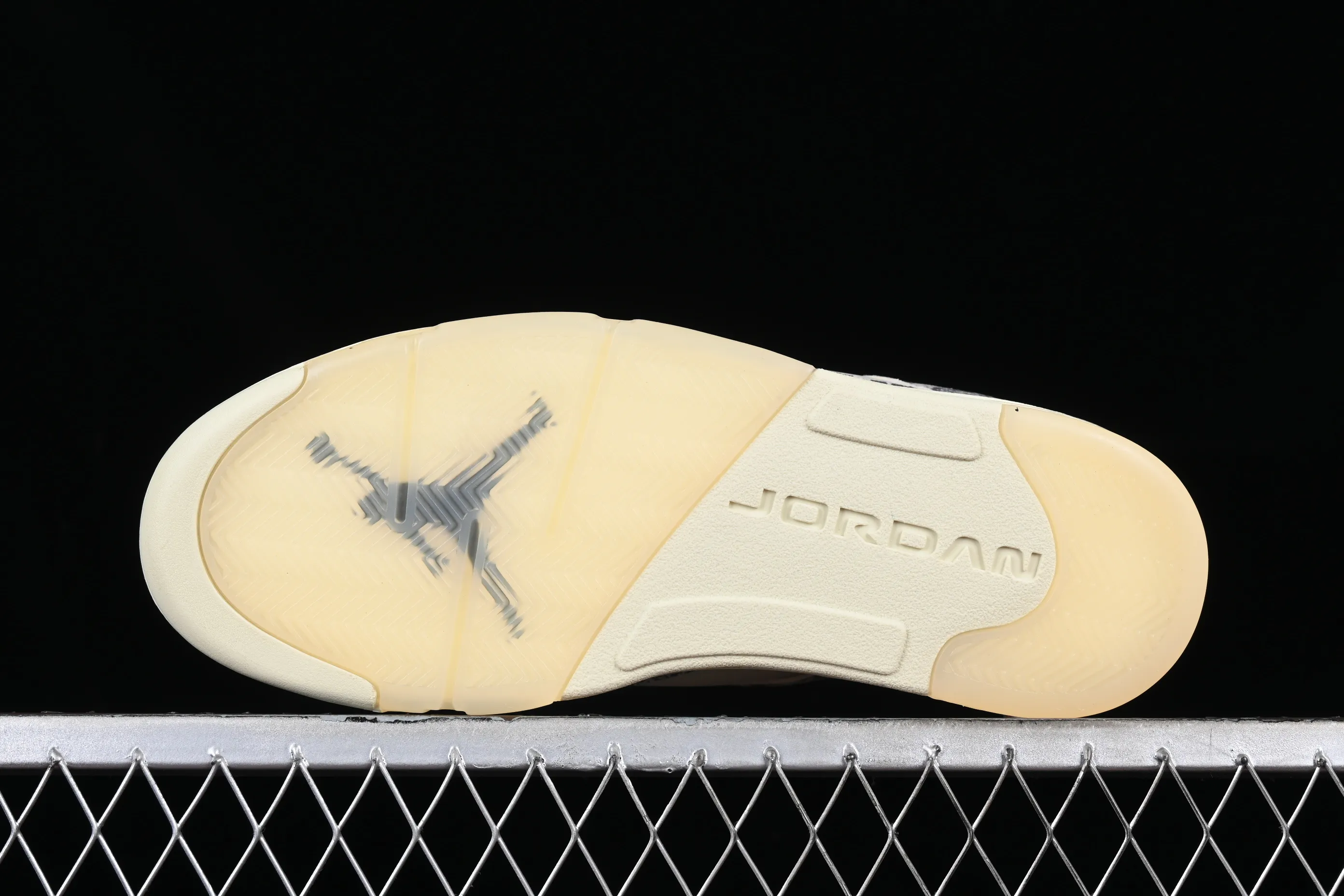 All categories Air Jordan Jordan series basketball shoes Air Jordan 5 Air Jordan 5 Low "Expression" AJ5 Joe 5 suede white low-top basketball shoes DA8016-100